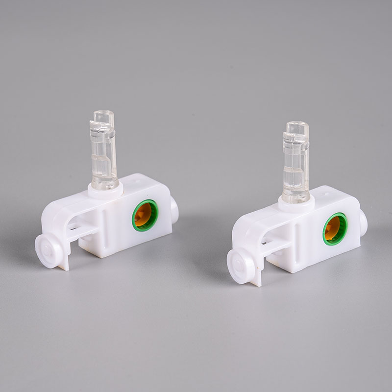 NO.ZH-B12 3-Prong H Hook Carrier